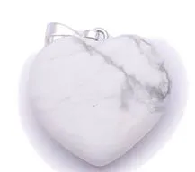 PENDENTIF HOWLITE BLANCHE COEUR 20MM 