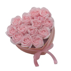 COFFRET CADEAU 13 ROSES ROSES COEUR