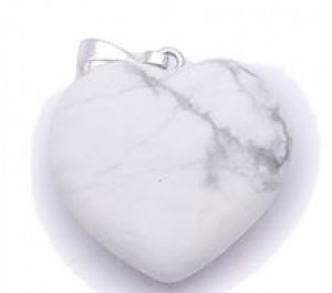 PENDENTIF HOWLITE BLANCHE COEUR 20MM