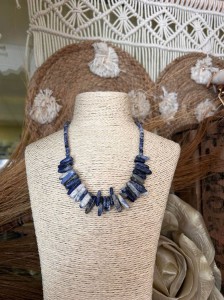 COLLIER GEMMES LONGUES SODALITE