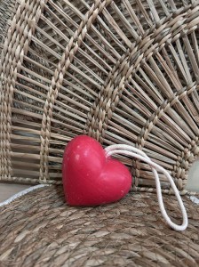 SAVON COEUR POMME D'AMOUR AVEC CORDE